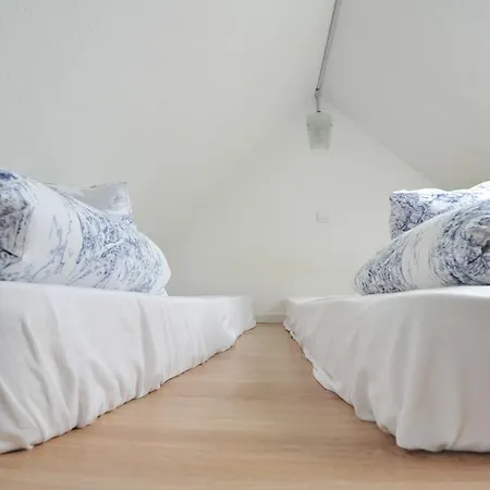 Paola, Pamela, Patricia Et Pascale * Strasbourg