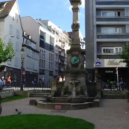 Apartament Paola, Pamela, Patricia Et Pascale Strasburg