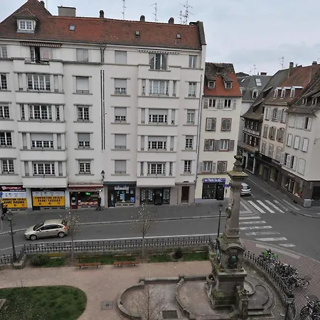 Paola, Pamela, Patricia Et Pascale Strasbourg
